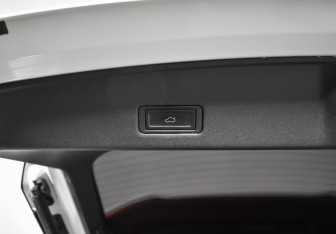 Подержанный автомобиль Omoda C5 2022 года (21 фото)