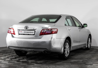 Подержанный автомобиль Toyota Camry Sedan 2008 года (5 фото)