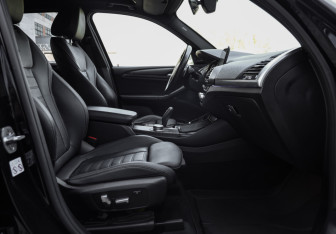 Подержанный автомобиль BMW X3 2019 года (31 фото)
