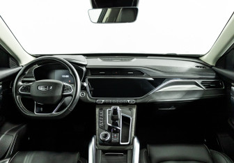 Подержанный автомобиль Geely Atlas Pro 2022 года (13 фото)