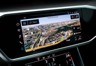 Подержанный автомобиль Audi A6 Sedan 2018 года (15 фото)