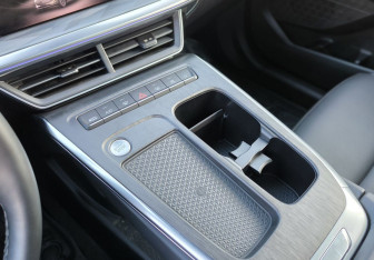 Подержанный автомобиль Haval F7 2024 года (24 фото)