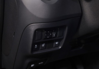 Подержанный автомобиль Nissan Juke 2017 года (21 фото)