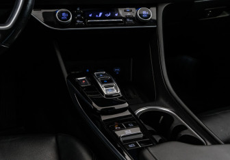 Подержанный автомобиль Hyundai Sonata 2020 года (15 фото)
