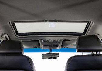 Подержанный автомобиль Nissan Pathfinder 2010 года (24 фото)