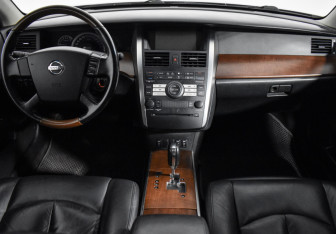 Подержанный автомобиль Nissan Teana 2006 года (13 фото)