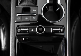 Подержанный автомобиль Kia K5 2021 года (13 фото)