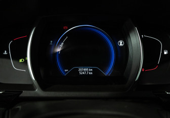 Подержанный автомобиль Renault Espace 2016 года (12 фото)