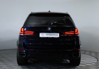 Подержанный автомобиль BMW X5 2017 года (6 фото)