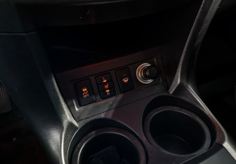 Подержанный автомобиль Toyota RAV4 2010 года (18 фото)
