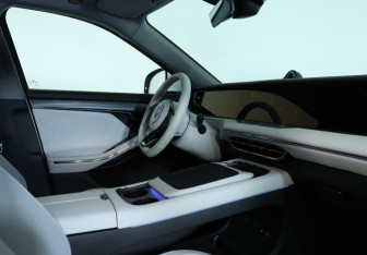 Подержанный автомобиль Voyah Free 2024 года (11 фото)