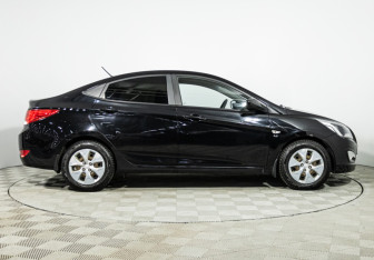 Подержанный автомобиль Hyundai Solaris Sedan 2016 года (4 фото)