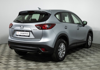 Подержанный автомобиль Mazda CX-5 2016 года (7 фото)