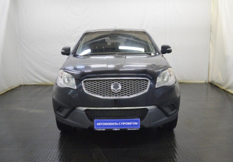 Подержанный автомобиль SsangYong Actyon 2013 года (2 фото)