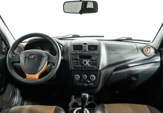 Подержанный автомобиль LADA (ВАЗ) Kalina Wagon 2016 года (12 фото)