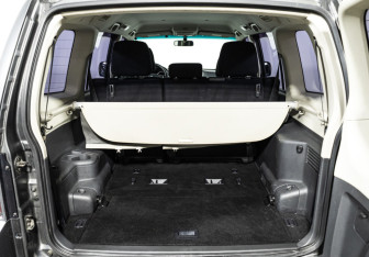 Подержанный автомобиль Mitsubishi Pajero 2015 года (19 фото)