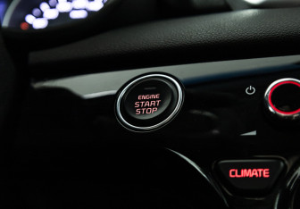 Подержанный автомобиль Kia Sportage 2021 года (19 фото)