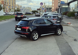 Подержанный автомобиль Audi Q5 2017 года (4 фото)