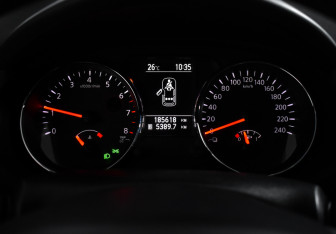Подержанный автомобиль Nissan Qashqai 2010 года (18 фото)