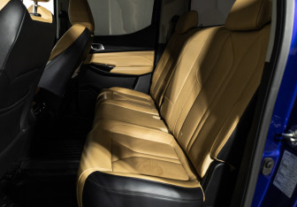 Подержанный автомобиль Changan Hunter Plus 2023 года (10 фото)