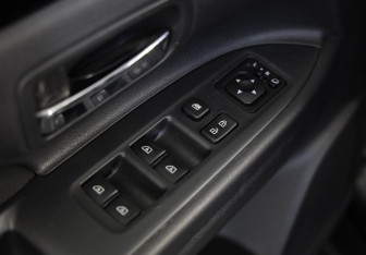 Подержанный автомобиль Mitsubishi Outlander 2019 года (18 фото)