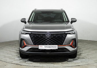 Подержанный автомобиль Changan CS35PLUS 2024 года (2 фото)