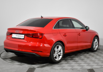 Подержанный автомобиль Audi A3 Sedan 2019 года (5 фото)