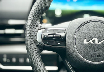 Подержанный автомобиль Kia Sportage 2025 года (17 фото)