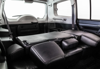 Подержанный автомобиль Mitsubishi Pajero 2011 года (21 фото)