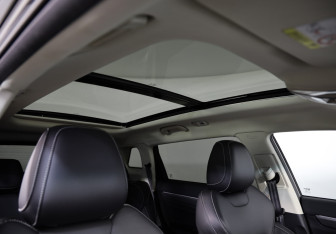 Подержанный автомобиль Geely Atlas Pro 2022 года (31 фото)