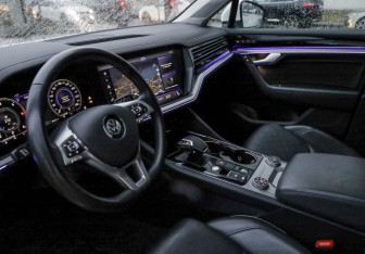 Подержанный автомобиль Volkswagen Touareg 2021 года (28 фото)