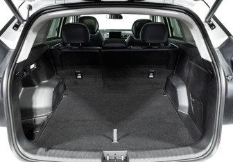 Подержанный автомобиль Geely Atlas 2024 года (23 фото)