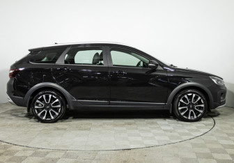 Подержанный автомобиль LADA (ВАЗ) Vesta Wagon 2024 года (4 фото)