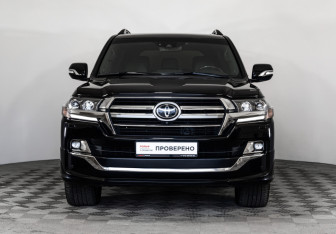 Подержанный автомобиль Toyota Land Cruiser Suv 2020 года (2 фото)