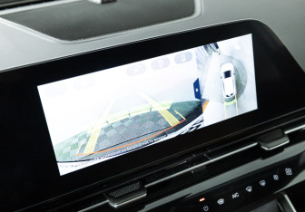 Подержанный автомобиль Omoda C5 2023 года (17 фото)