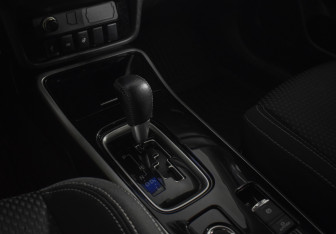 Подержанный автомобиль Mitsubishi Outlander 2019 года (17 фото)