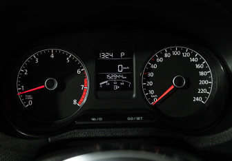 Подержанный автомобиль Volkswagen Polo Sedan 2018 года (12 фото)