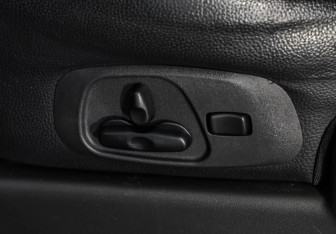 Подержанный автомобиль Mitsubishi Pajero 2014 года (24 фото)