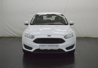 Подержанный автомобиль Ford Focus Wagon 2017 года (2 фото)