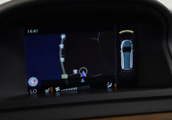 Подержанный автомобиль Volvo XC70 2015 года (16 фото)