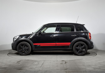 Подержанный автомобиль MINI Countryman 2013 года (8 фото)