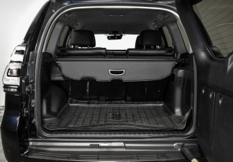 Подержанный автомобиль Toyota Land Cruiser Prado 2021 года (20 фото)