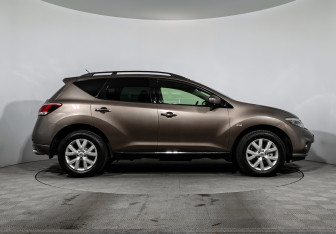 Подержанный автомобиль Nissan Murano Suv 2015 года (4 фото)