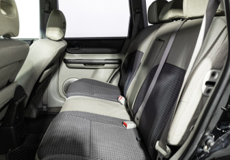 Подержанный автомобиль Nissan X-Trail 2006 года (10 фото)