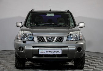 Подержанный автомобиль Nissan X-Trail 2006 года (2 фото)