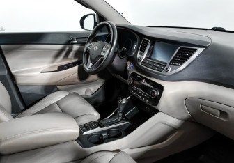Подержанный автомобиль Hyundai Tucson 2017 года (13 фото)
