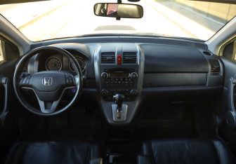 Подержанный автомобиль Honda CR-V 2008 года (11 фото)