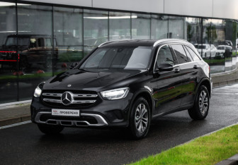 Подержанный автомобиль Mercedes-Benz GLC Coupe 2022 года (3 фото)