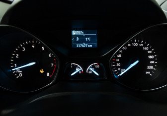 Подержанный автомобиль Ford Kuga 2018 года (12 фото)