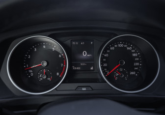 Подержанный автомобиль Volkswagen Tiguan 2021 года (13 фото)